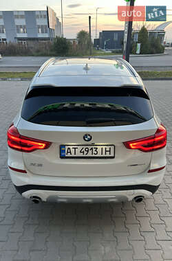 Внедорожник / Кроссовер BMW X3 2018 в 