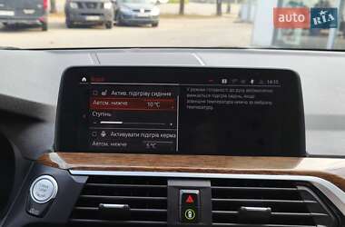 Внедорожник / Кроссовер BMW X3 2021 в 