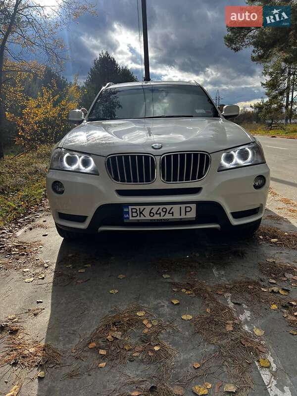 Внедорожник / Кроссовер BMW X3 2013 в Славуте