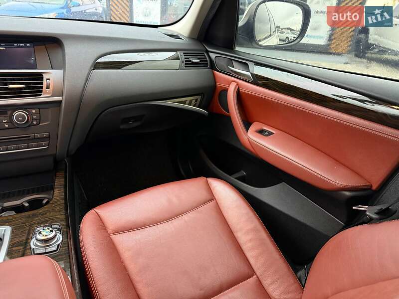 Внедорожник / Кроссовер BMW X3 2014 в Львове