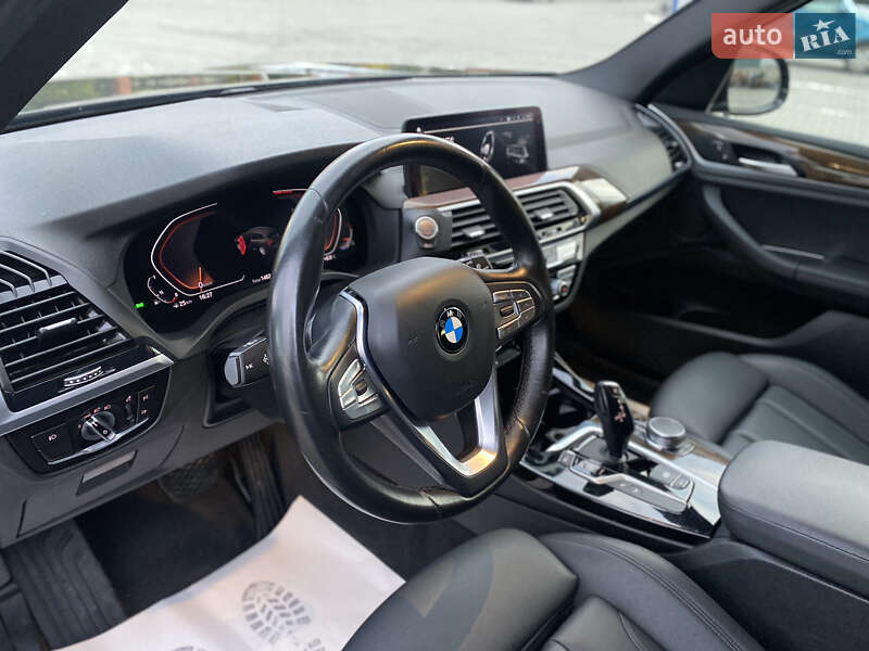 Внедорожник / Кроссовер BMW X3 2020 в Луцке