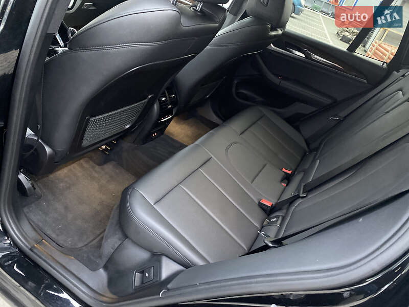 Внедорожник / Кроссовер BMW X3 2020 в Луцке