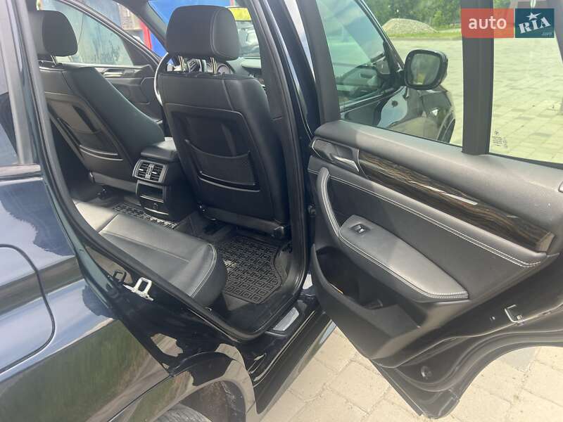 Внедорожник / Кроссовер BMW X3 2012 в Заднестрянском фото 17 Внедорожник / Кроссовер BMW X3 2012 в Заднестрянском