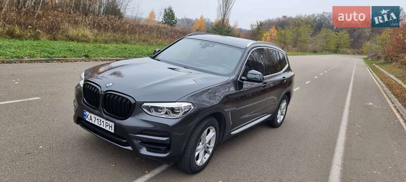 Внедорожник / Кроссовер BMW X3 2018 в Киеве