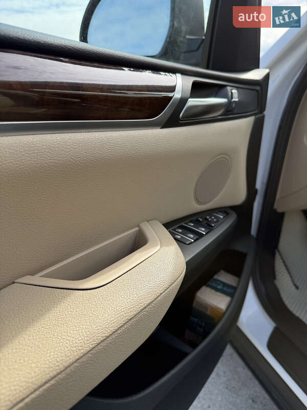 Внедорожник / Кроссовер BMW X3 2016 в Коростене