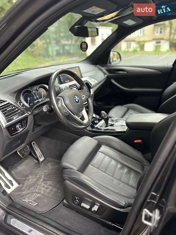 Внедорожник / Кроссовер BMW X3 2018 в Львове