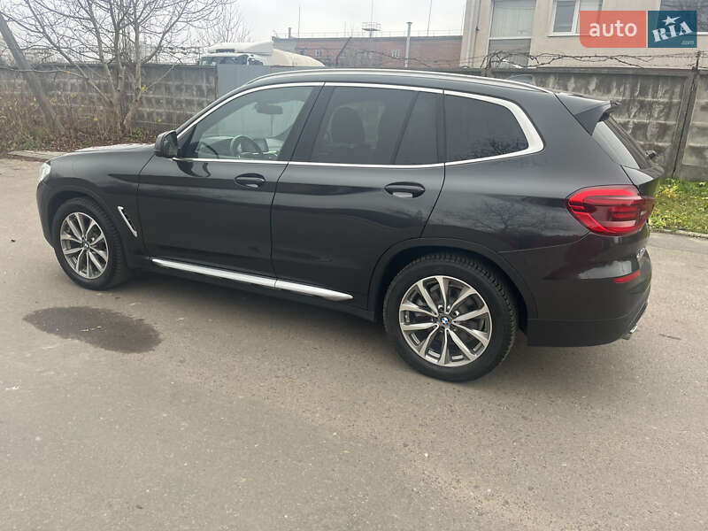 Внедорожник / Кроссовер BMW X3 2019 в Львове