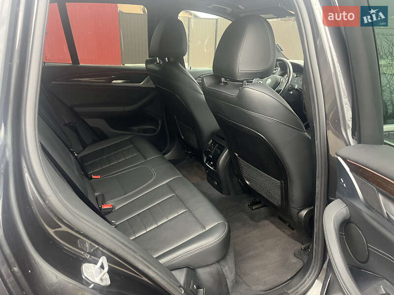 Внедорожник / Кроссовер BMW X3 2019 в Львове