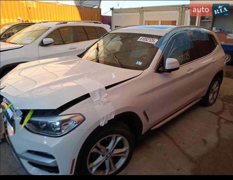 Внедорожник / Кроссовер BMW X3 2019 в Ужгороде