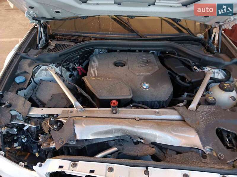 Внедорожник / Кроссовер BMW X3 2019 в Ужгороде