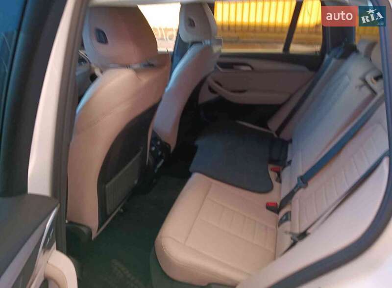 Внедорожник / Кроссовер BMW X3 2019 в Ужгороде