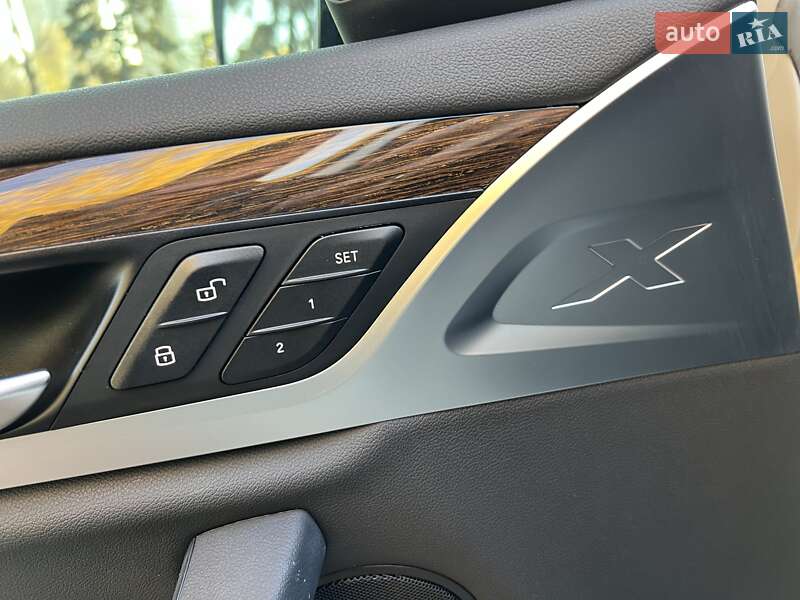 Внедорожник / Кроссовер BMW X3 2019 в Киеве