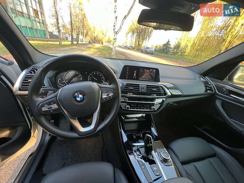 Внедорожник / Кроссовер BMW X3 2019 в Киеве
