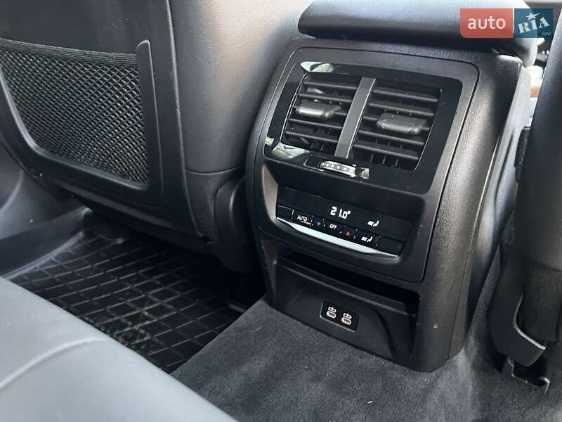 Внедорожник / Кроссовер BMW X3 2019 в Киеве