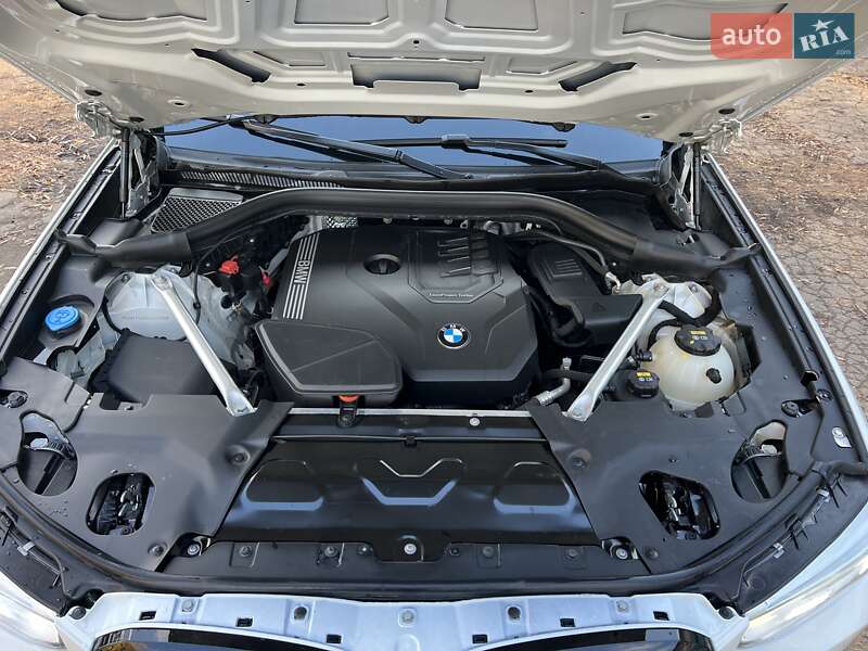 Внедорожник / Кроссовер BMW X3 2019 в Киеве