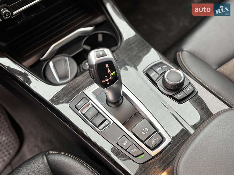 Внедорожник / Кроссовер BMW X3 2016 в Киеве