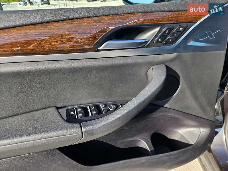 Внедорожник / Кроссовер BMW X3 2018 в Киеве