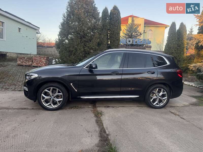 Внедорожник / Кроссовер BMW X3 2020 в Киеве