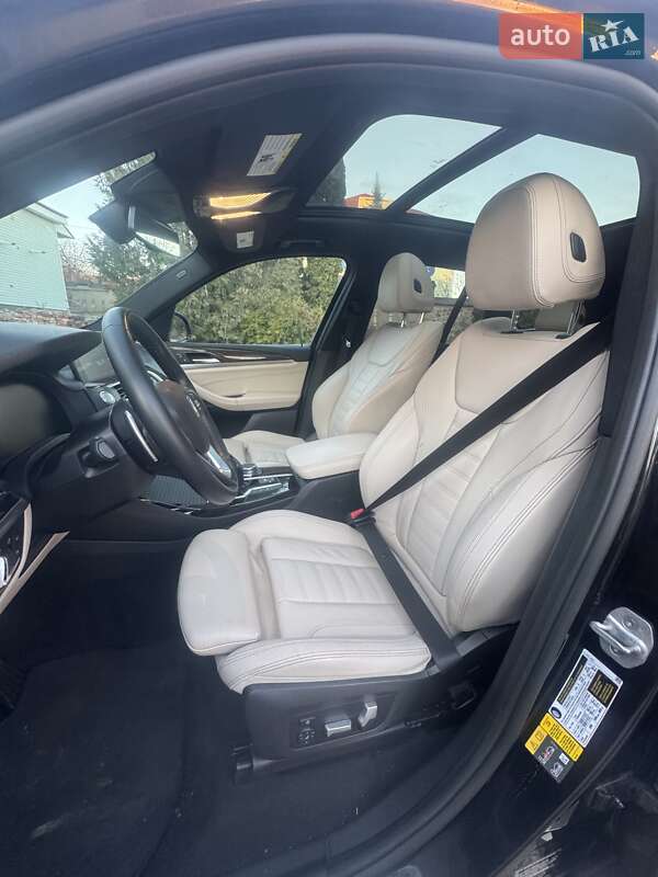 Внедорожник / Кроссовер BMW X3 2020 в Киеве