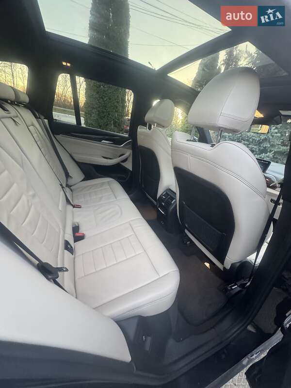 Внедорожник / Кроссовер BMW X3 2020 в Киеве