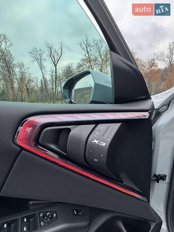 Внедорожник / Кроссовер BMW X3 2025 в Киеве