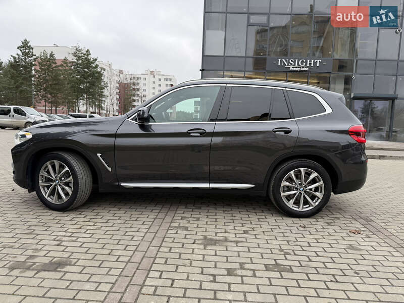 Внедорожник / Кроссовер BMW X3 2019 в Новояворовске