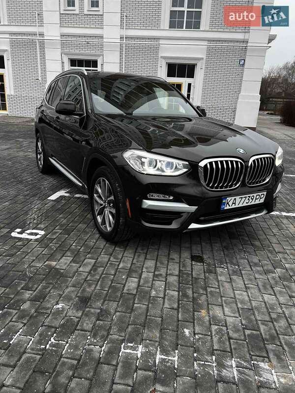 Внедорожник / Кроссовер BMW X3 2018 в Киеве
