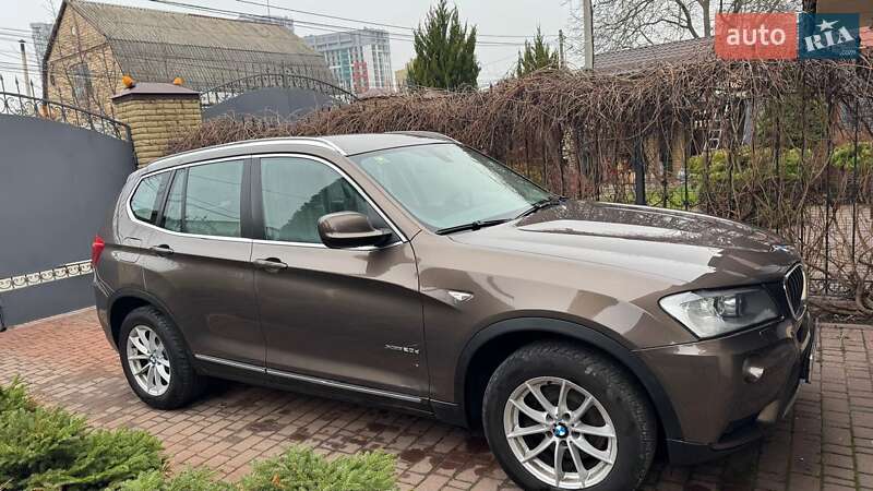 Внедорожник / Кроссовер BMW X3 2013 в Киеве