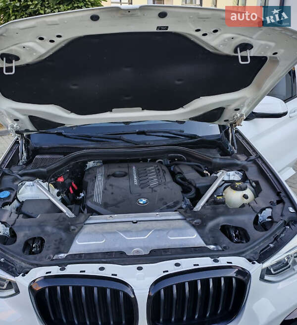Внедорожник / Кроссовер BMW X3 2021 в Луцке