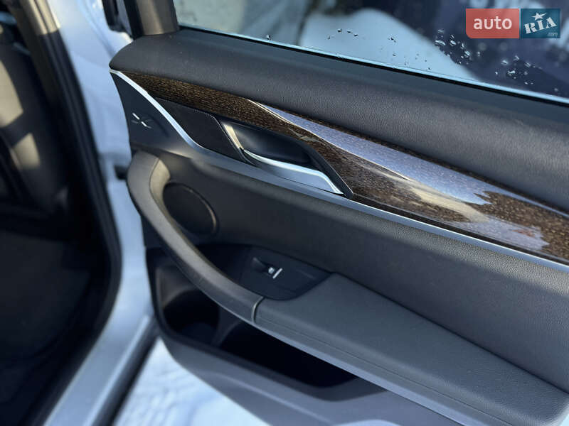 Внедорожник / Кроссовер BMW X3 2019 в Львове