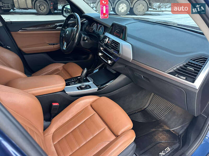 Внедорожник / Кроссовер BMW X3 2018 в Хмельницком