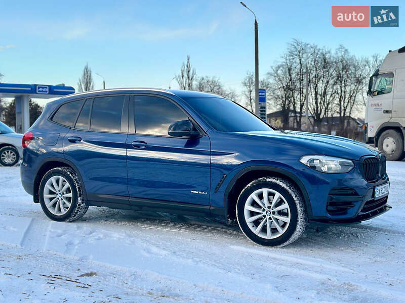 Внедорожник / Кроссовер BMW X3 2018 в Хмельницком