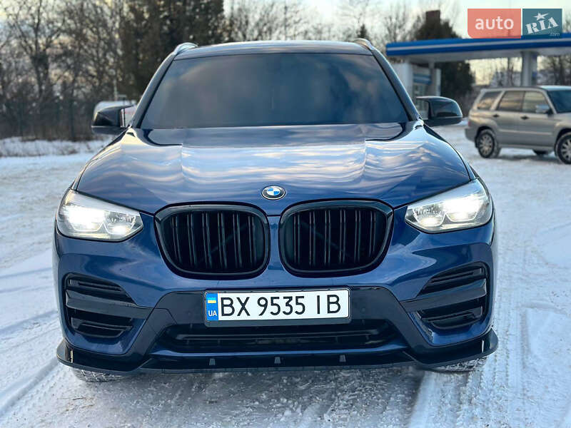 Внедорожник / Кроссовер BMW X3 2018 в Хмельницком