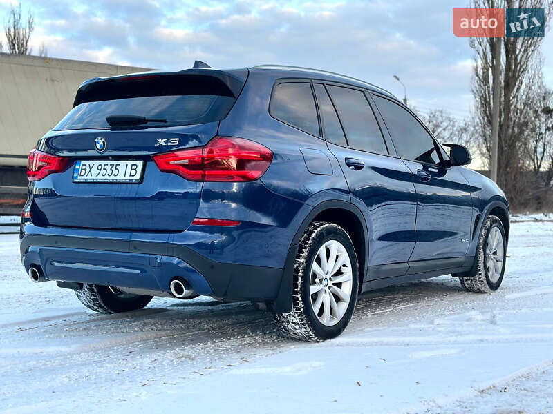 Внедорожник / Кроссовер BMW X3 2018 в Хмельницком