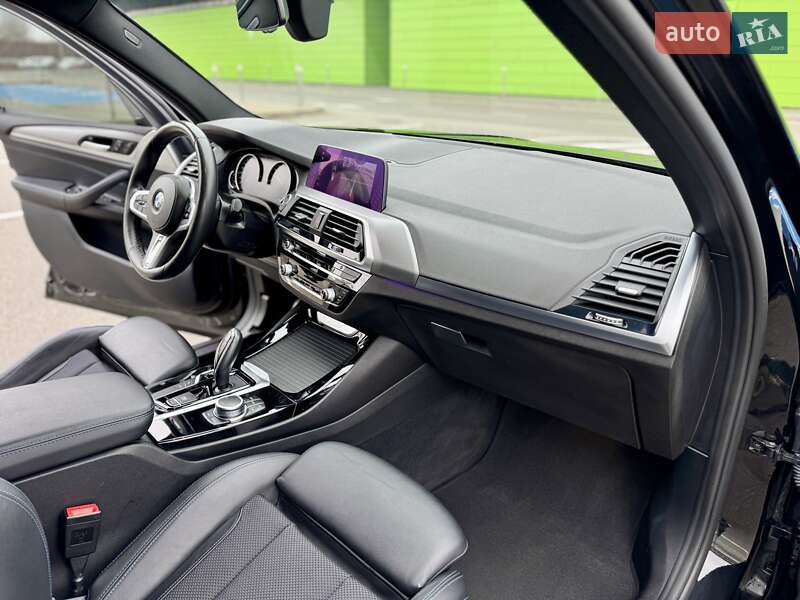 Внедорожник / Кроссовер BMW X3 2020 в Киеве