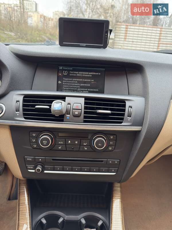 Внедорожник / Кроссовер BMW X3 2013 в Киеве