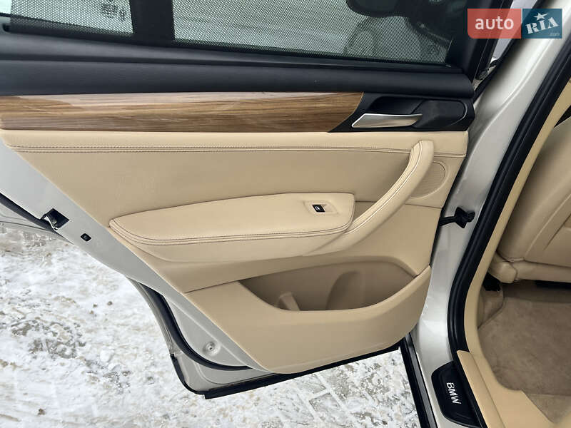 Внедорожник / Кроссовер BMW X3 2013 в Ковеле