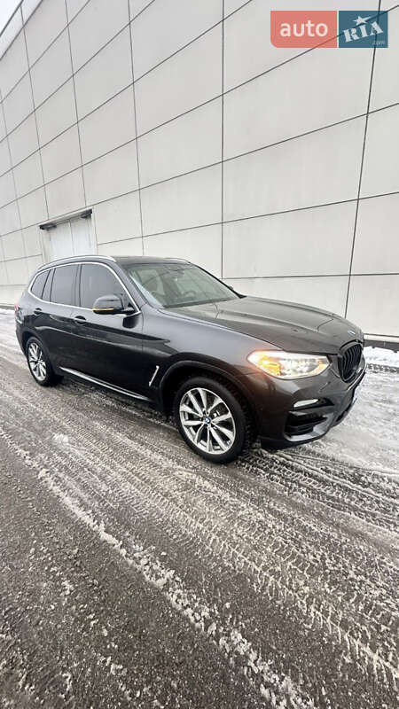 Внедорожник / Кроссовер BMW X3 2018 в Киеве