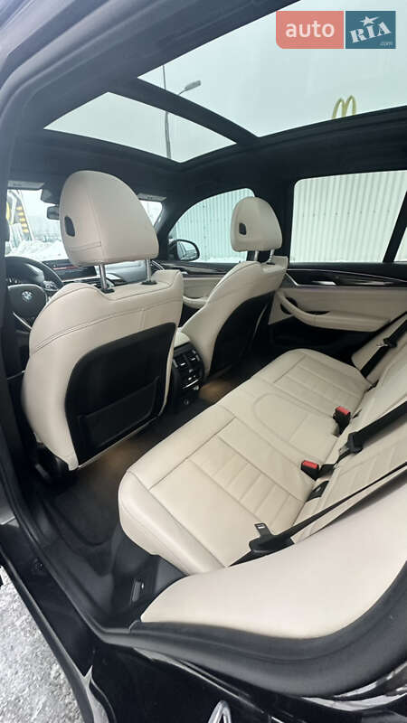 Внедорожник / Кроссовер BMW X3 2018 в Киеве