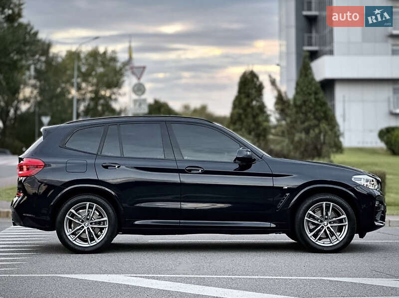 Внедорожник / Кроссовер BMW X3 2021 в Киеве