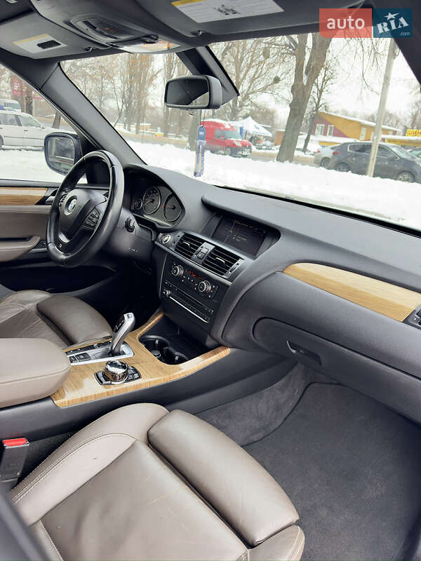 Внедорожник / Кроссовер BMW X3 2013 в Хмельницком