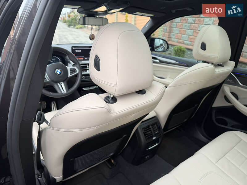 Внедорожник / Кроссовер BMW X3 2024 в Житомире