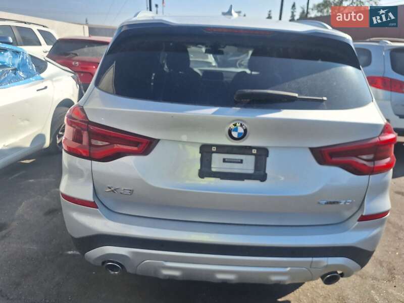 Внедорожник / Кроссовер BMW X3 2021 в Новояворовске