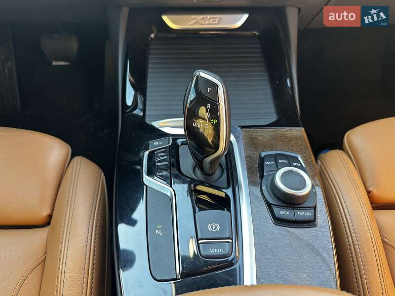 Внедорожник / Кроссовер BMW X3 2019 в Киеве
