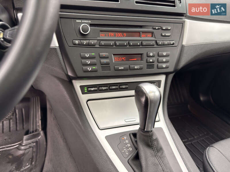 Внедорожник / Кроссовер BMW X3 2010 в Ивано-Франковске