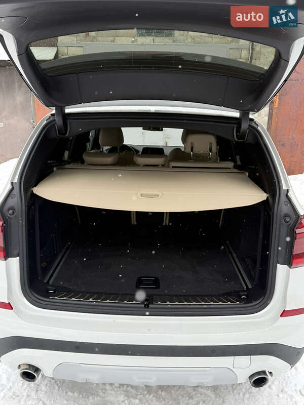 Внедорожник / Кроссовер BMW X3 2020 в Львове