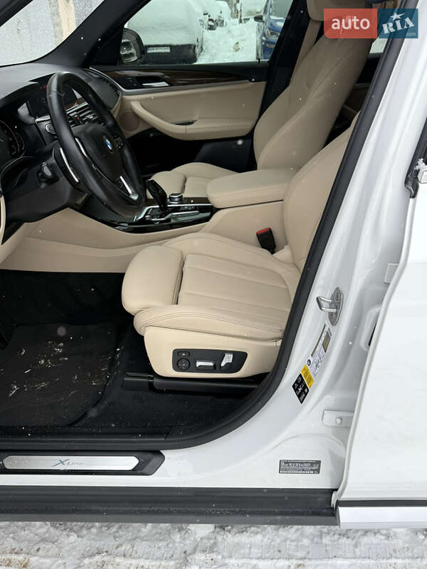 Внедорожник / Кроссовер BMW X3 2020 в Львове