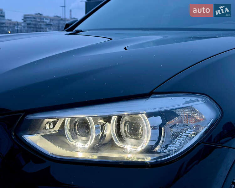 Внедорожник / Кроссовер BMW X3 2019 в Киеве