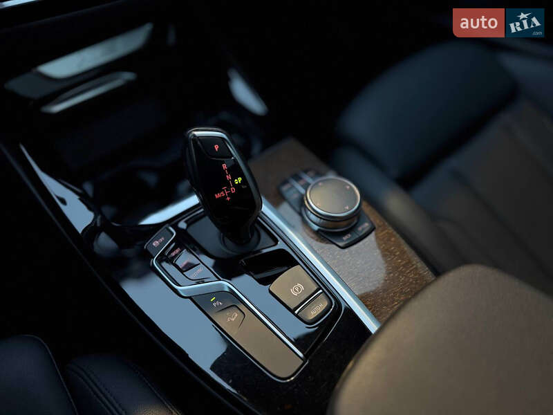 Внедорожник / Кроссовер BMW X3 2019 в Киеве