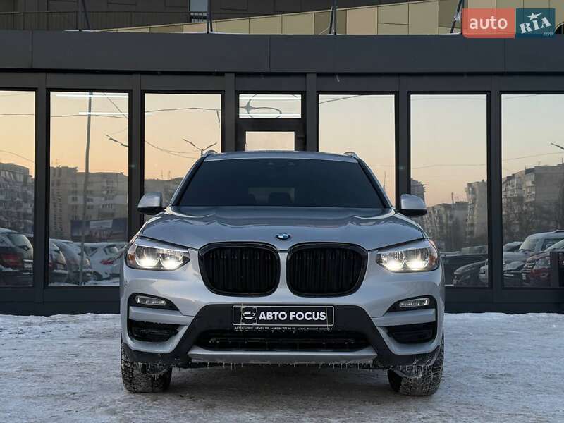 Внедорожник / Кроссовер BMW X3 2018 в Киеве